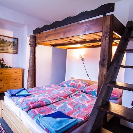 Hotel Posta Черни Дул Екстериор снимка