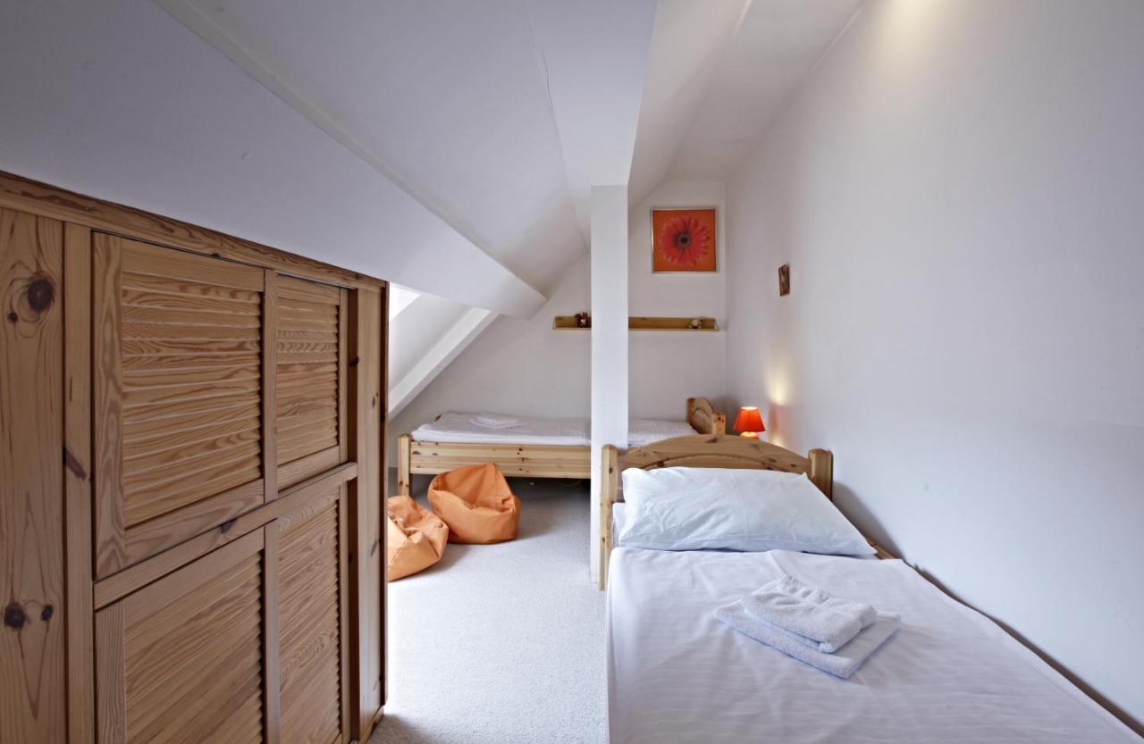 Hotel Posta Черни Дул Екстериор снимка
