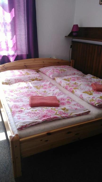 Hotel Posta Черни Дул Екстериор снимка
